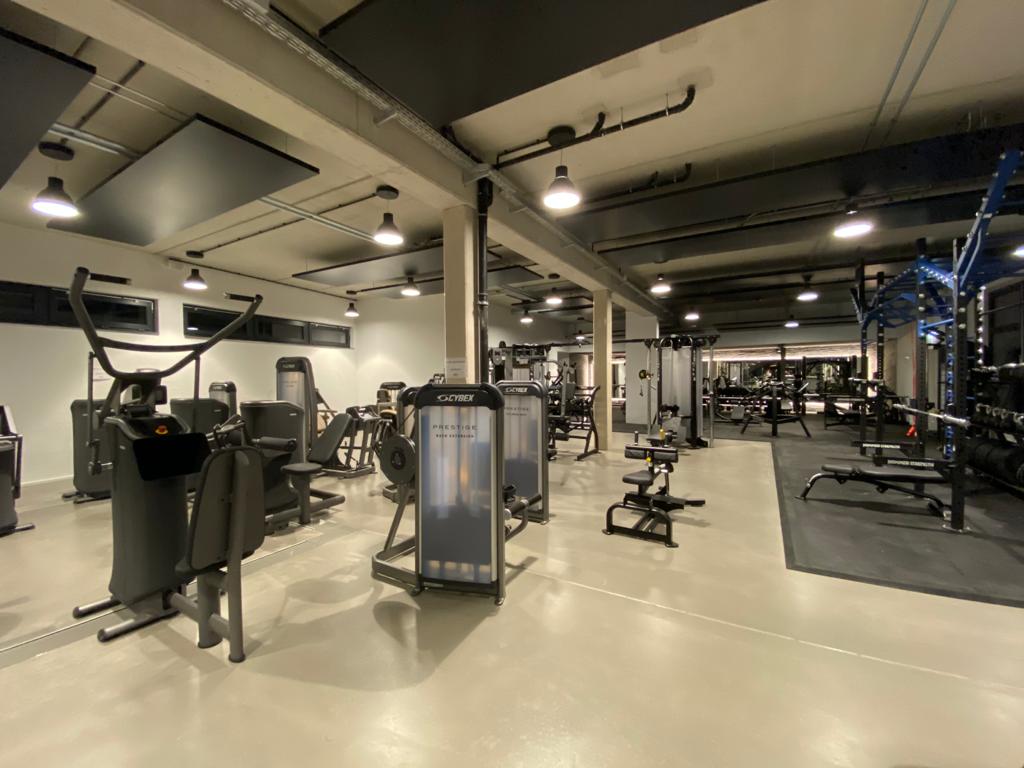 Geräte- und Freihantelbereich im B-FiT Cadolzburg